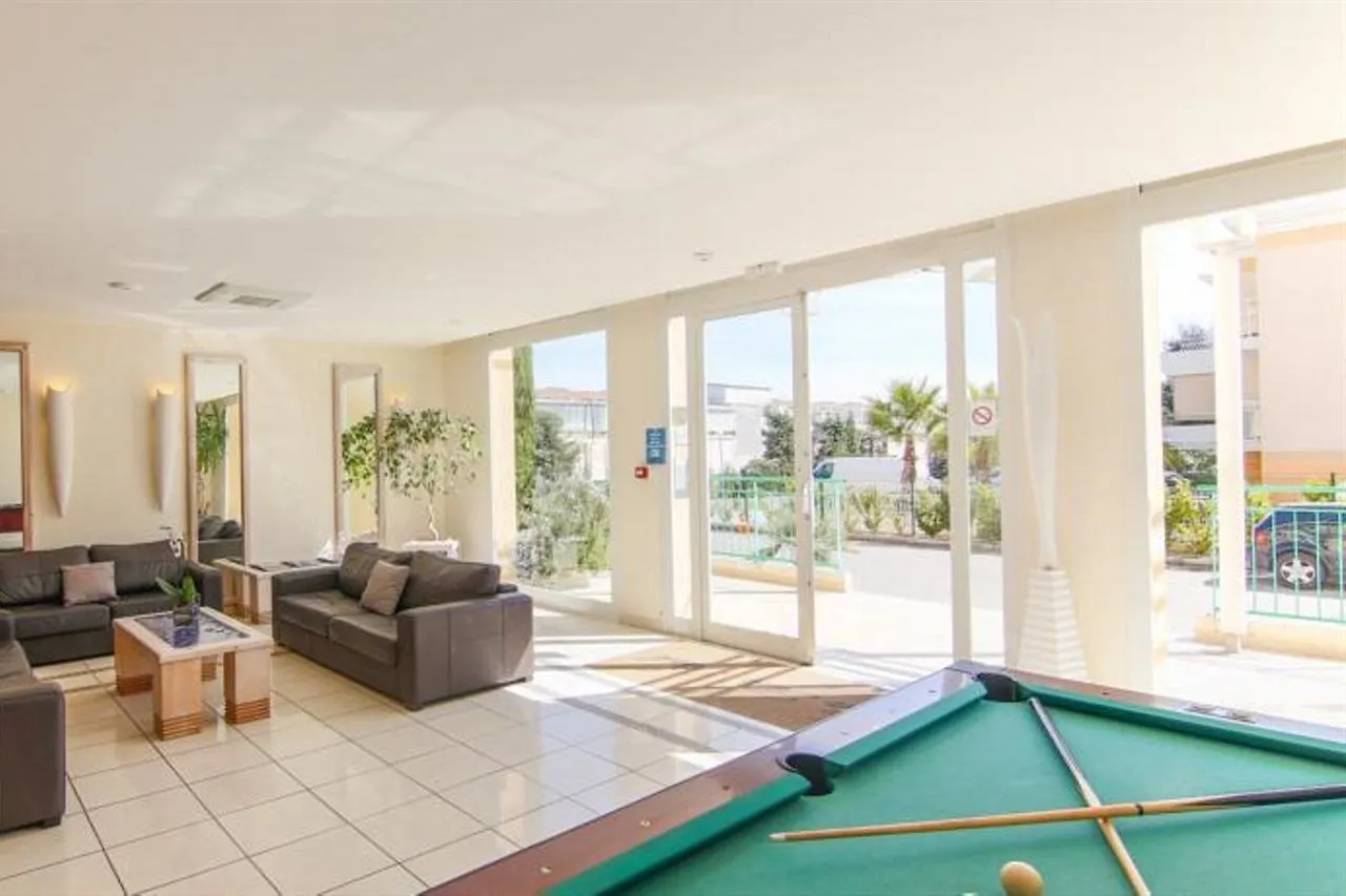 Inter-Hotel Sea Side Park Villeneuve-Loubet